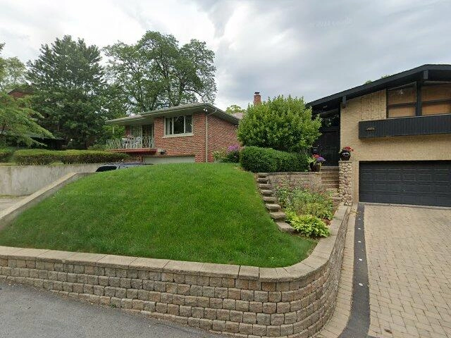 House image located at Chicago, IL 60643