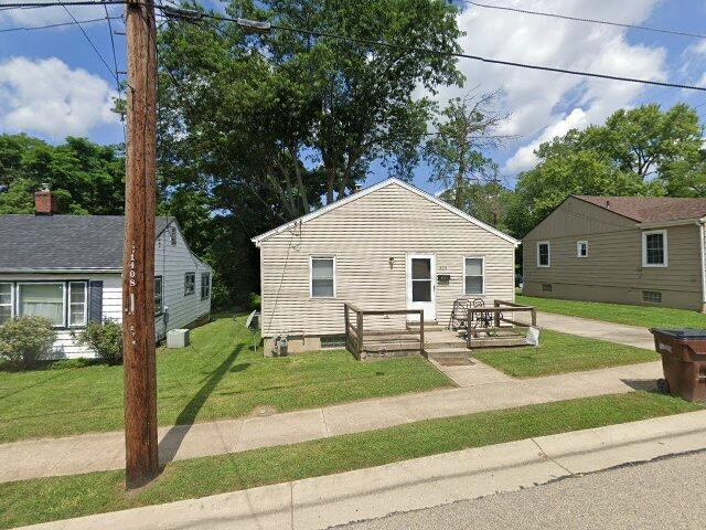 House image located at Hudson, MI 49247