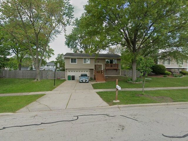 House image located at Bloomingdale, IL 60108