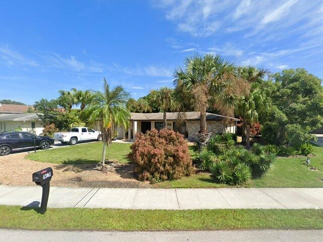 House image located at Cape Coral, FL 33904