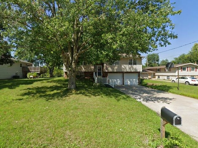 House image located at Rock Island, IL 61201