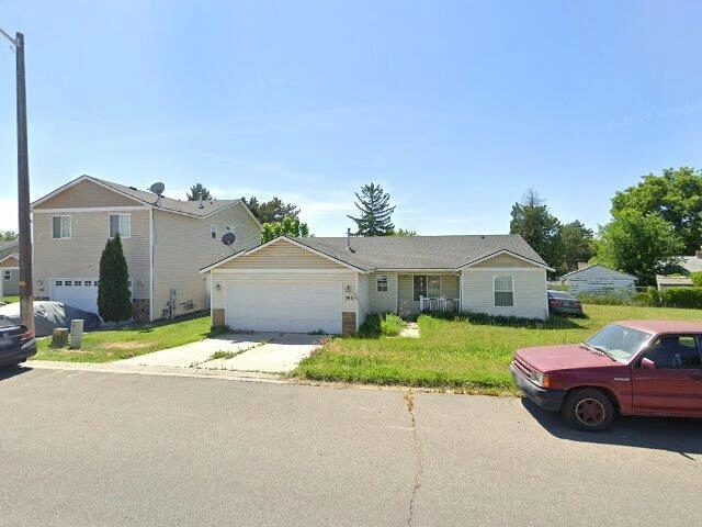 House image located at Grandview, WA 98930