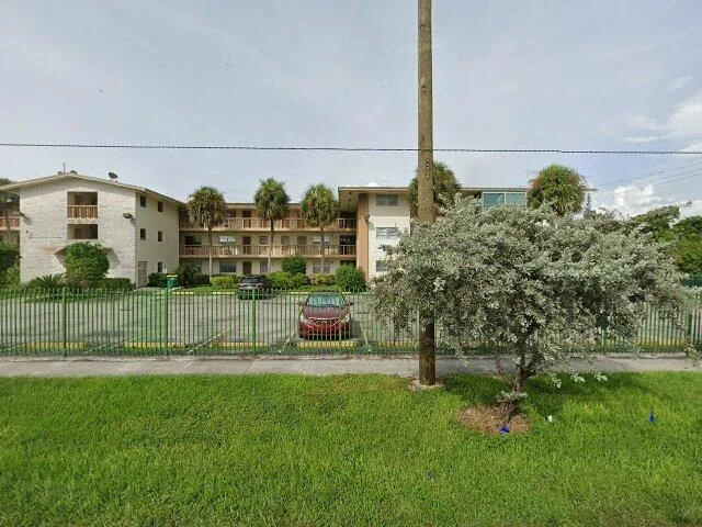 House image located at Miami, FL 33162