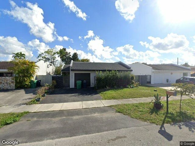 House image located at Miami, FL 33173