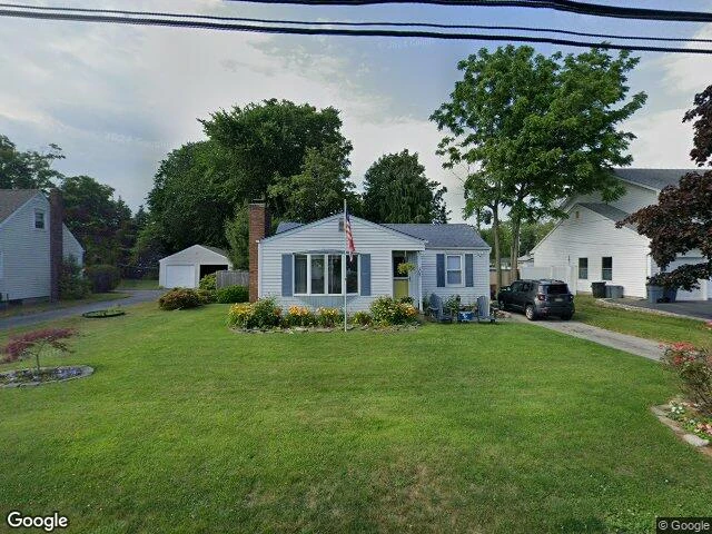 House image located at Bayport, NY 11705