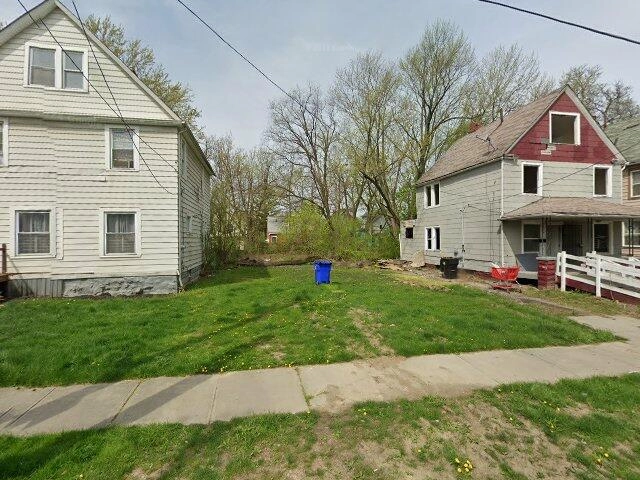 House image located at Cleveland, OH 44105