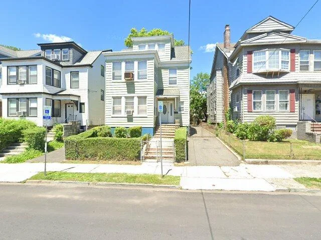 House image located at Newark, NJ 07112