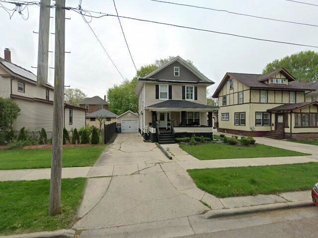 House image located at Aurora, IL 60505