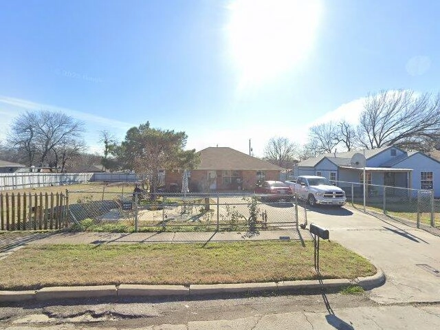 House image located at Fort Madison, IA 52627