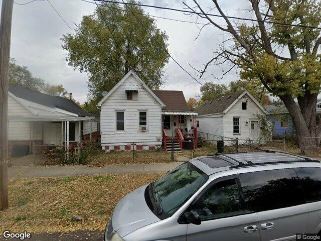 House image located at Peoria, IL 61605