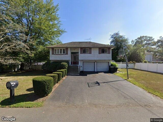 House image located at West Babylon, NY 11704