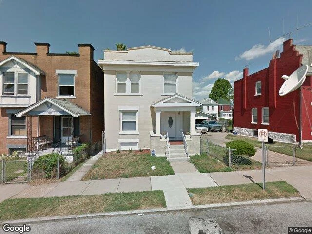 House image located at Saint Louis, MO 63112