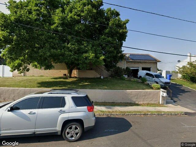 House image located at Woodbridge, NJ 07095