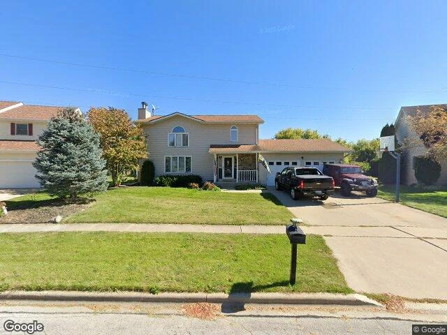 House image located at Sycamore, IL 60178