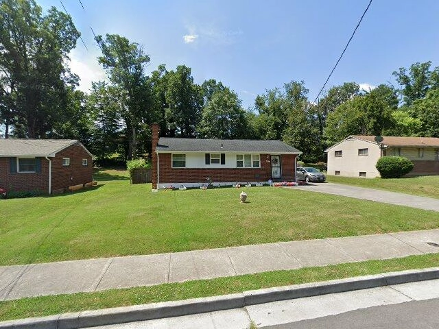 House image located at Roanoke, VA 24017