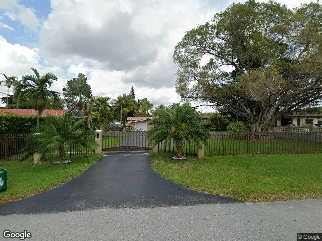 House image located at Miami, FL 33144