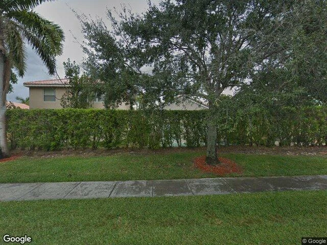 House image located at Hollywood, FL 33029