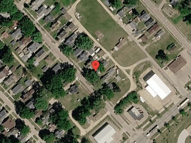 House image located at Clinton, IA 52732