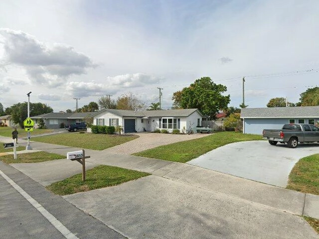 House image located at Palm Beach Gardens, FL 33410