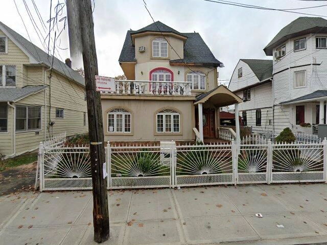 House image located at Richmond Hill, NY 11418