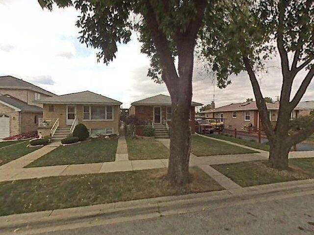 House image located at Burbank, IL 60459
