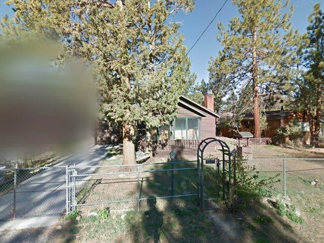 House image located at Sugarloaf, CA 92386