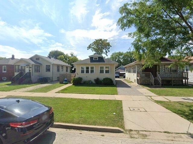 House image located at Maywood, IL 60153