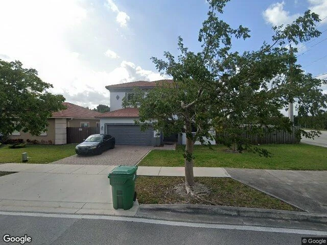 House image located at Miami, FL 33187