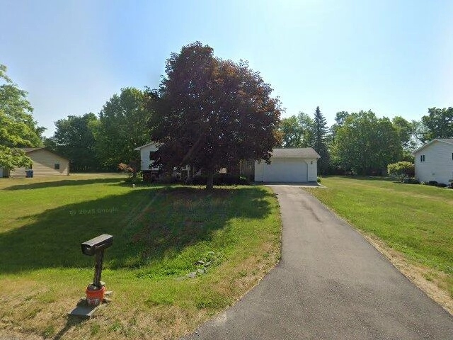 House image located at Lapeer, MI 48446