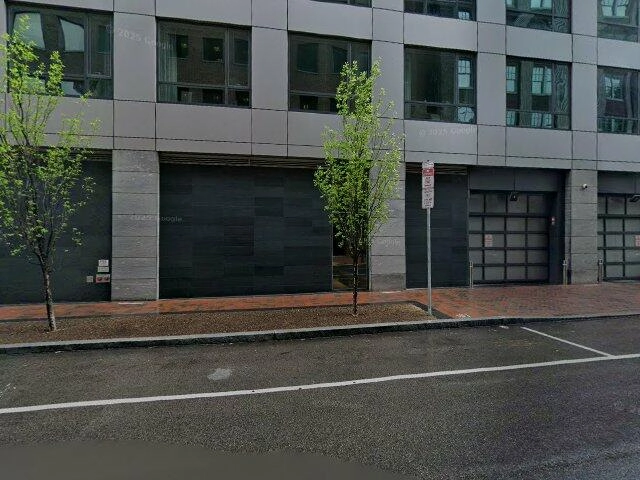 House image located at Philadelphia, PA 19106