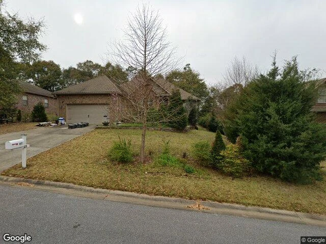 House image located at Crestview, FL 32536