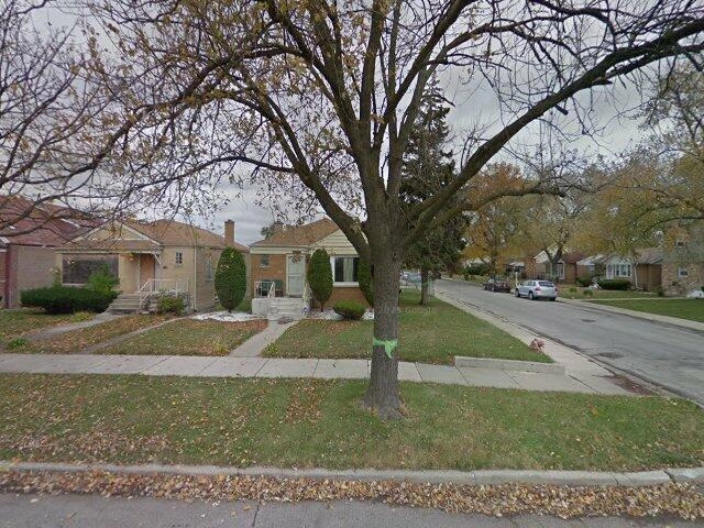 House image located at Chicago, IL 60643