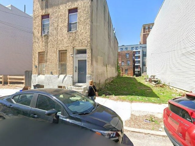 House image located at Burlington, IA 52601