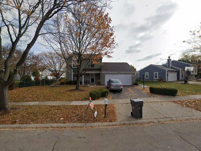 House image located at Elgin, IL 60123