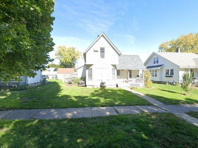 House image located at Moline, IL 61265