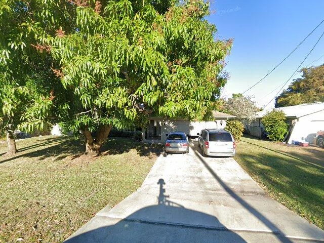 House image located at Cape Coral, FL 33904