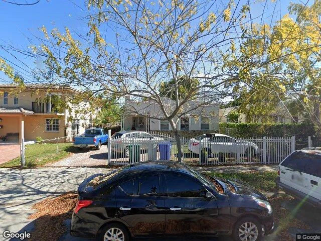 House image located at Miami, FL 33135