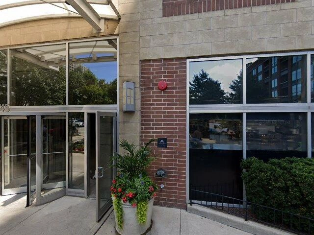 House image located at Chicago, IL 60654