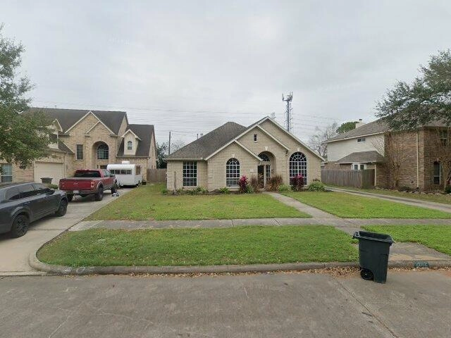 House image located at League City, TX 77573