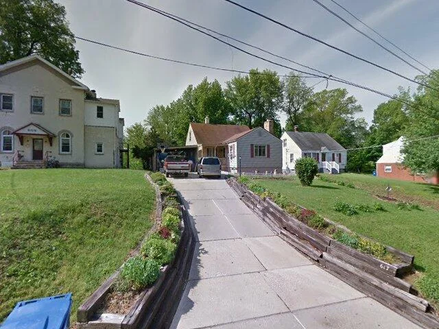 House image located at Alton, IL 62002