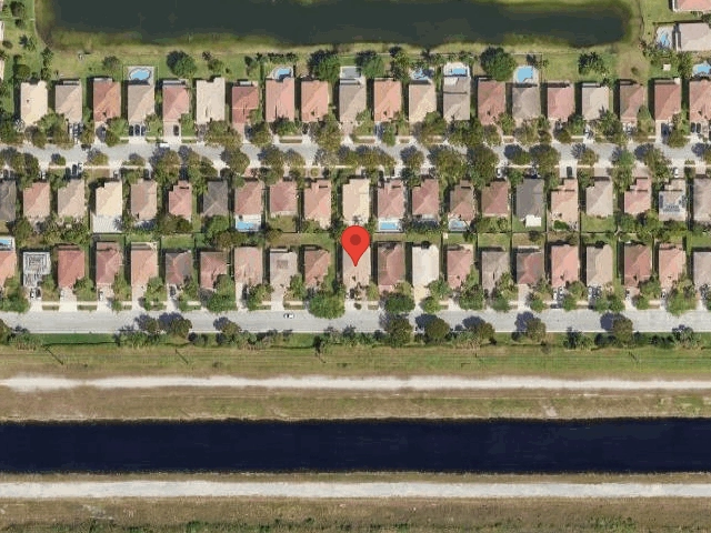 House image located at Hollywood, FL 33027