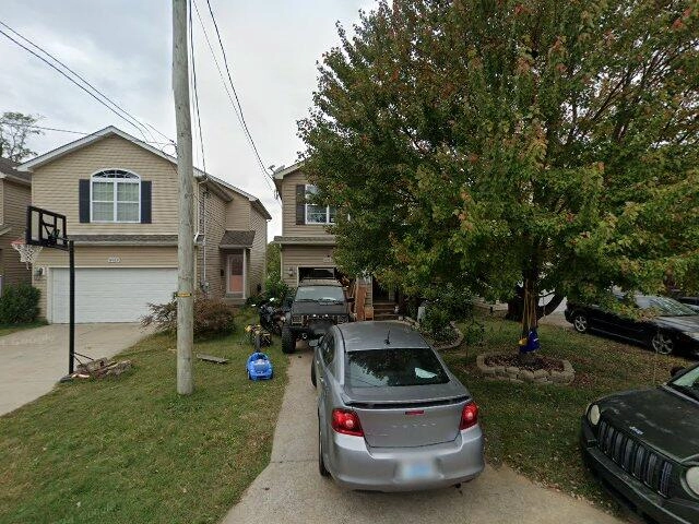House image located at Louisville, KY 40242