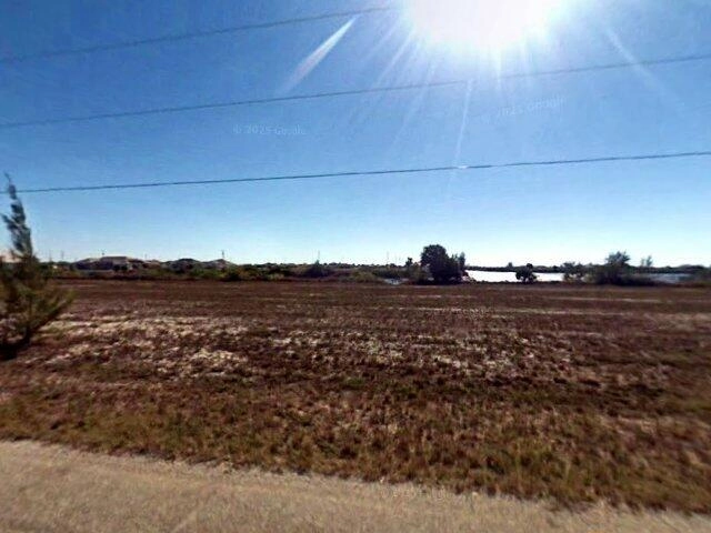 House image located at Cape Coral, FL 33993