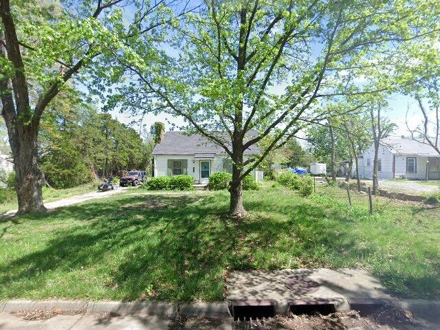 House image located at Topeka, KS 66605