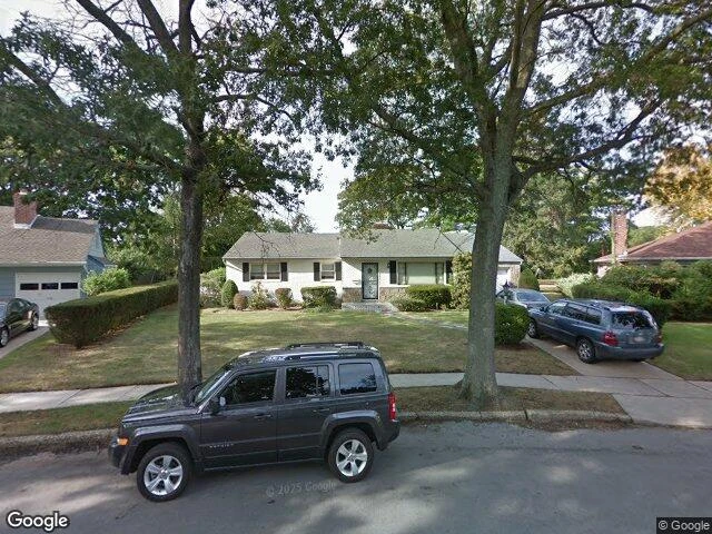 House image located at Freeport, NY 11520