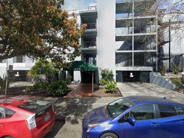 House image located at Oakland, CA 94610