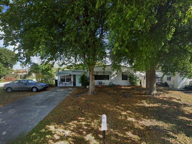 House image located at Lake Worth, FL 33461