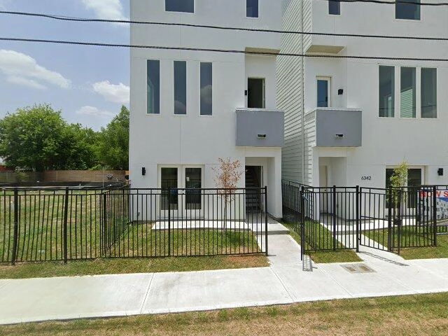 House image located at Houston, TX 77021