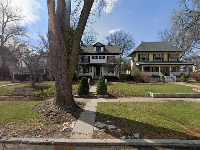 House image located at Chicago, IL 60643