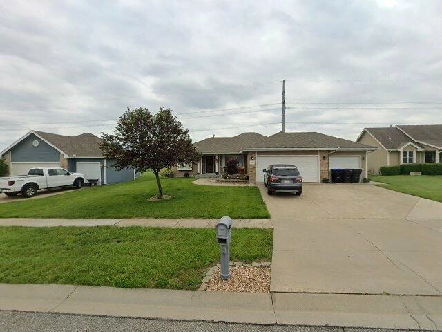 House image located at Topeka, KS 66610